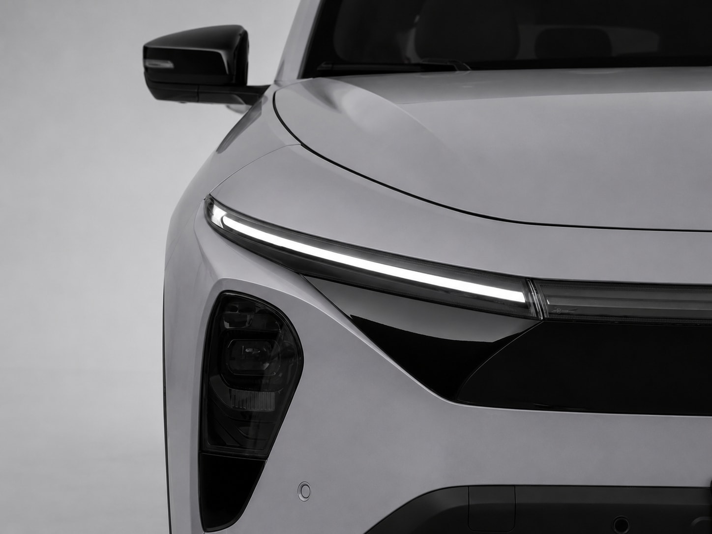 WOX Nebula LED headlight — front view