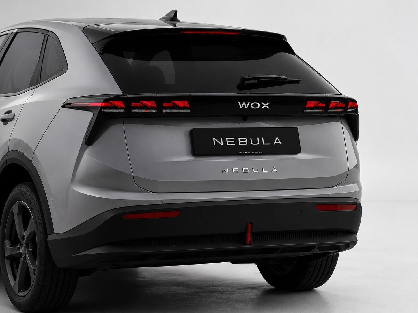 WOX Nebula rear design — Glacier Silver