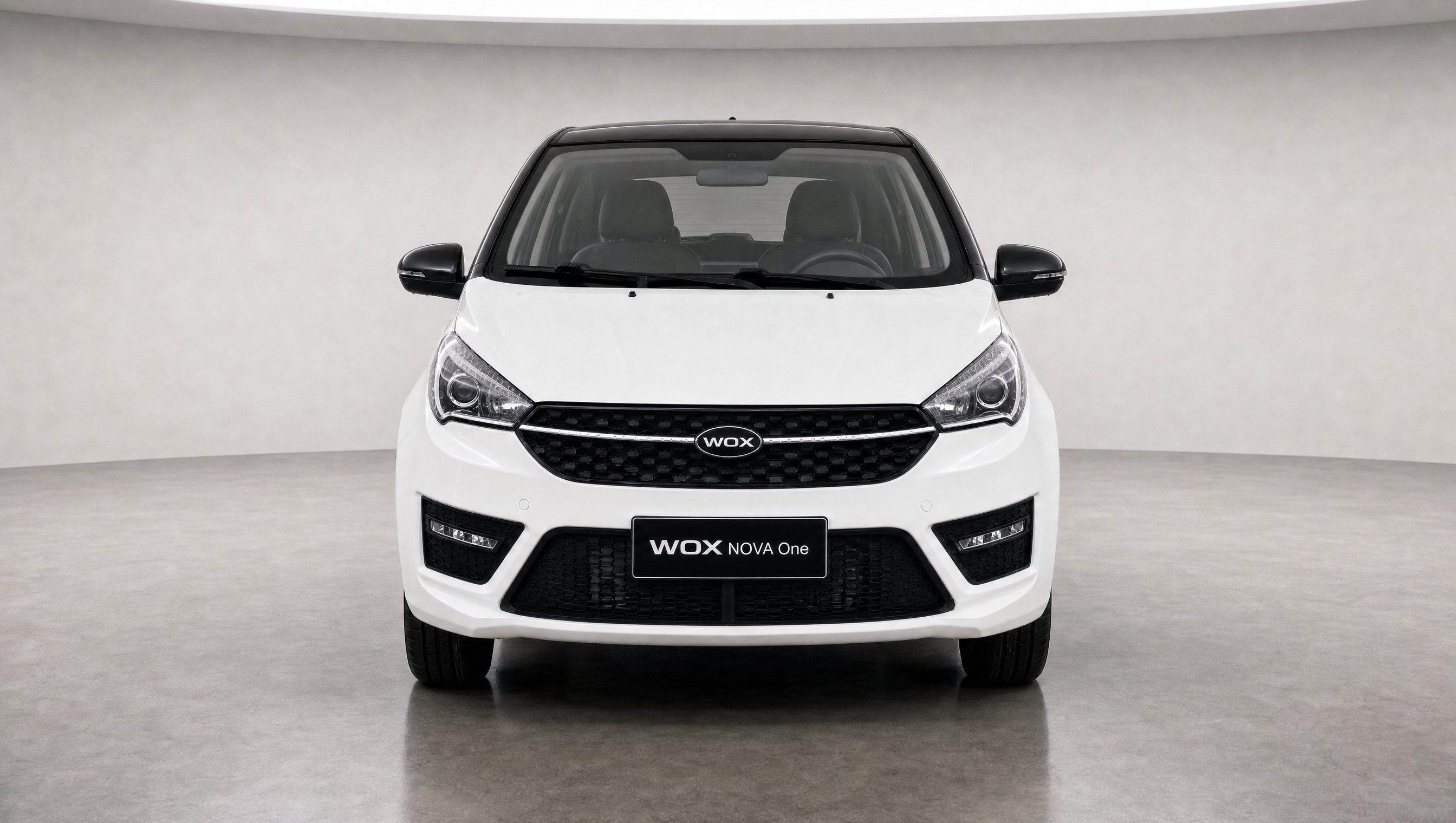 WOX NOVA One Pearl White — front direct studio