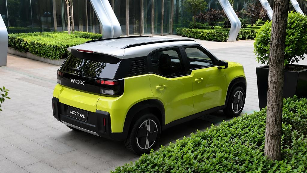 WOX Pixel compact SUV — rear quarter view, lime green